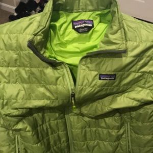 Patagonia men’s nano puff size large
